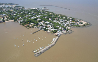 San Isidro, AR - La Plata, AR